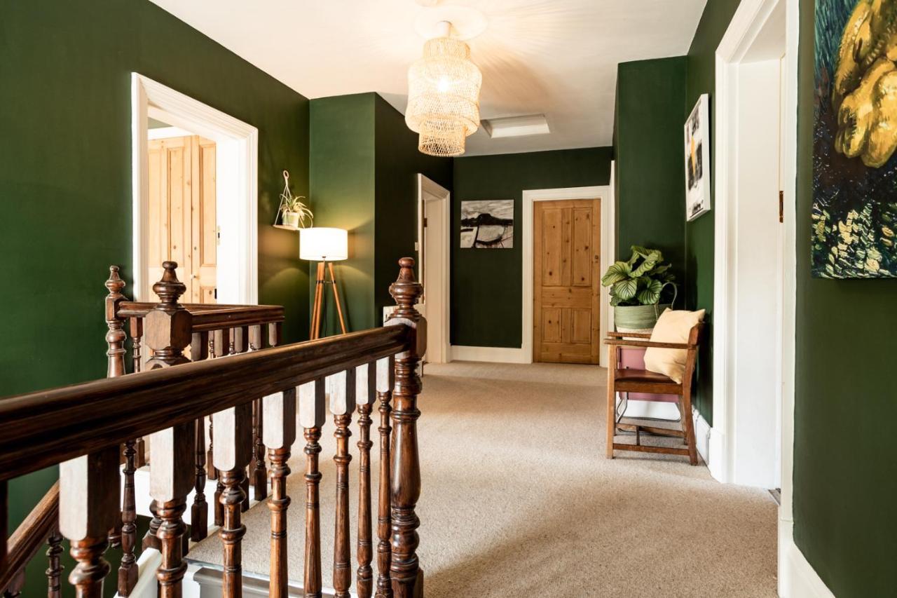 The Old Vicarage Bed & Breakfast Moylgrove Exterior photo